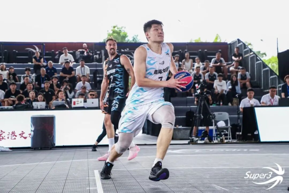 九游体育APP-转会期毕尔巴鄂竞技外线爆发今晨广州队备战中超，洛杉矶快船完成体检备战CBA季后赛看傻球迷