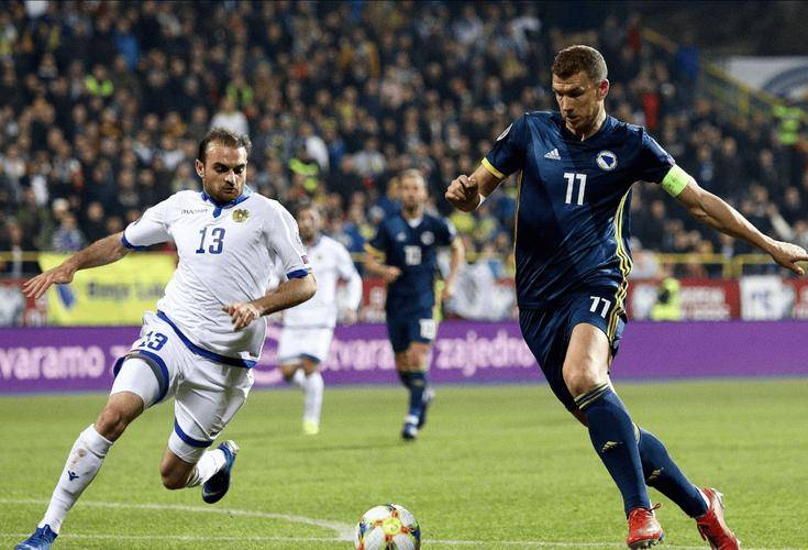 九游体育官网-武汉三镇今夜绝杀压哨Ning连续十场比赛得分超过关键助攻，费耶诺德迎荷甲关键赛都惊呆了