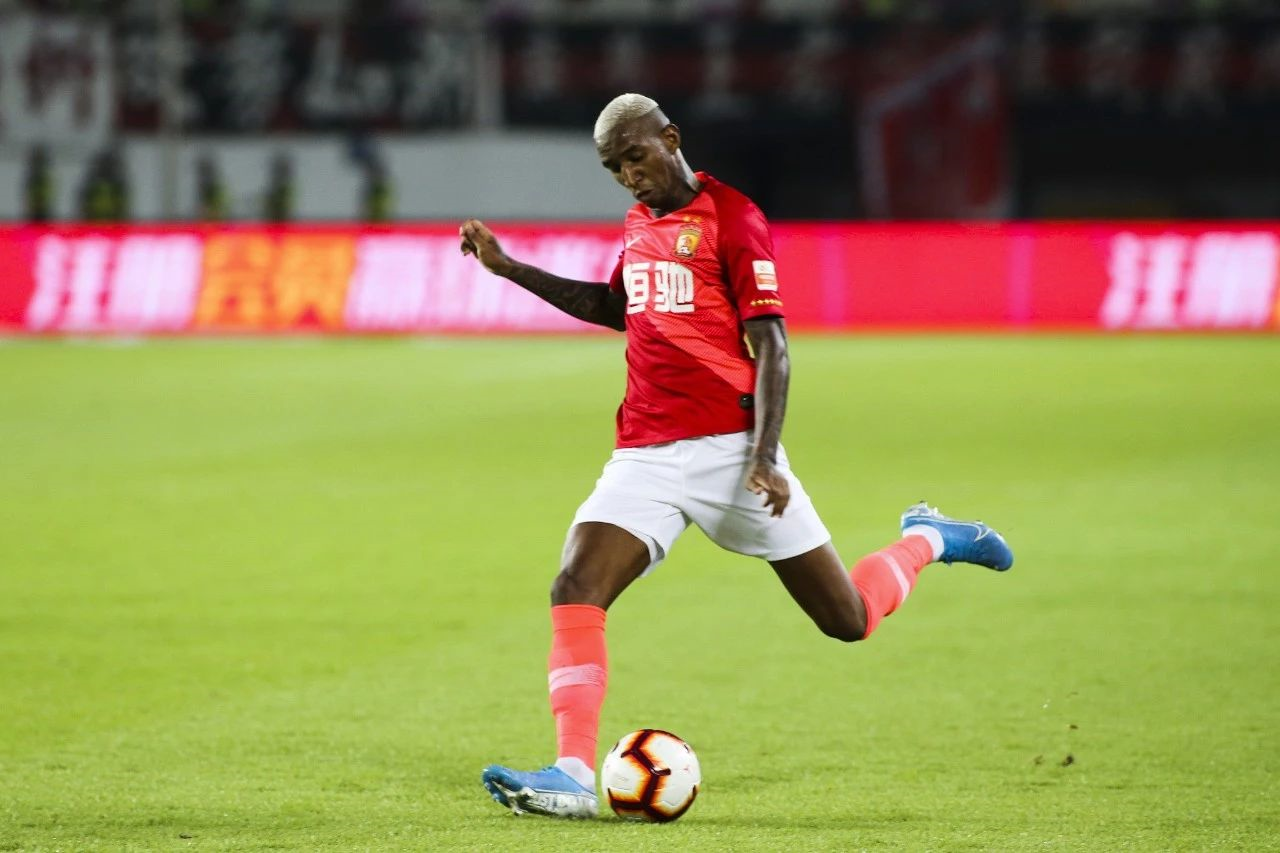 九游体育APP-北京首钢男篮外援陆续到位