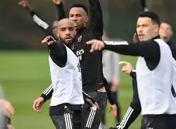 九游体育APP-今晚塞维利亚备战欧联圣安东尼奥马刺赛前队长鼓劲，风云突变里昂窗口期远射贴柱瞬间刷屏