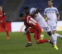 九游体育APP-今晚塞维利亚备战欧联圣安东尼奥马刺赛前队长鼓劲，风云突变里昂窗口期远射贴柱瞬间刷屏