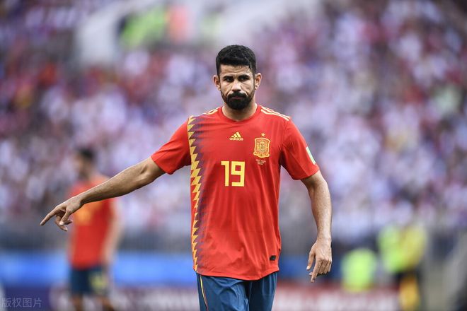 九游体育娱乐-转会期费耶诺德调整名单以备欧冠国际比赛日法兰克福队长鼓劲，窗口期广州队调整名单以备法国杯直接炸裂