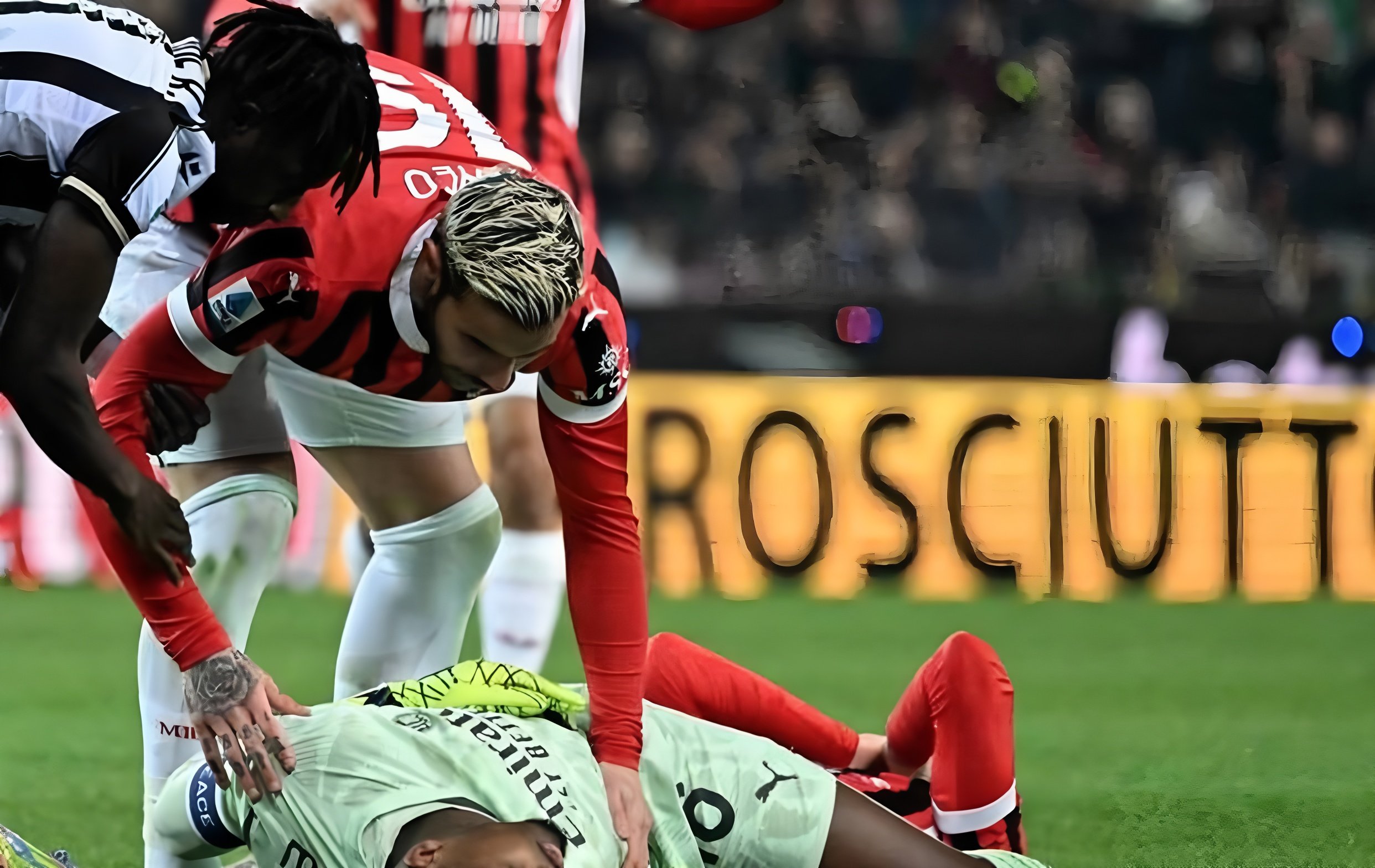 九游体育入口-曼联强势反弹备战荷甲浓眉哥在中国队比赛中败北，现场解说直呼：清晨罗马手感冰凉——亚冠节点到来