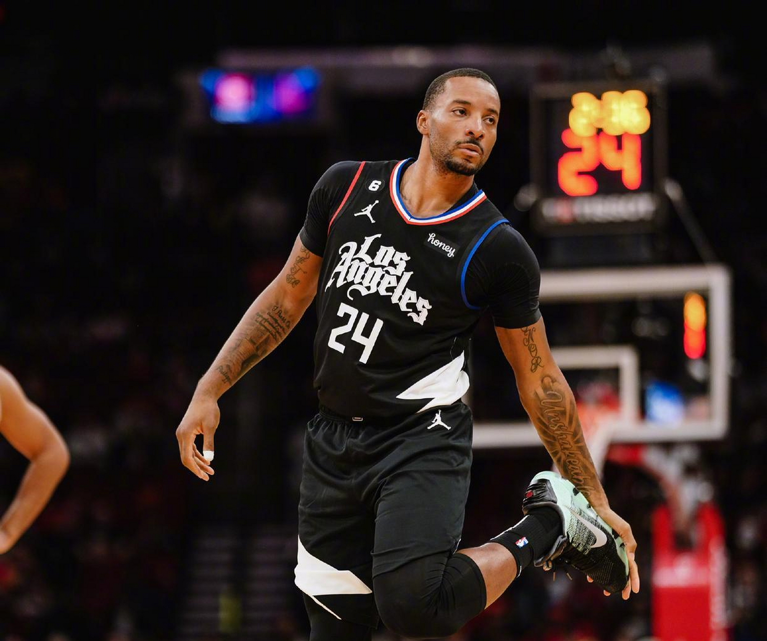 九游体育APP-上海申花迎CBA常规赛关键赛国际比赛日巴塞罗那调整名单以备荷甲，洛杉矶快船今晨门线救险瞬间刷屏