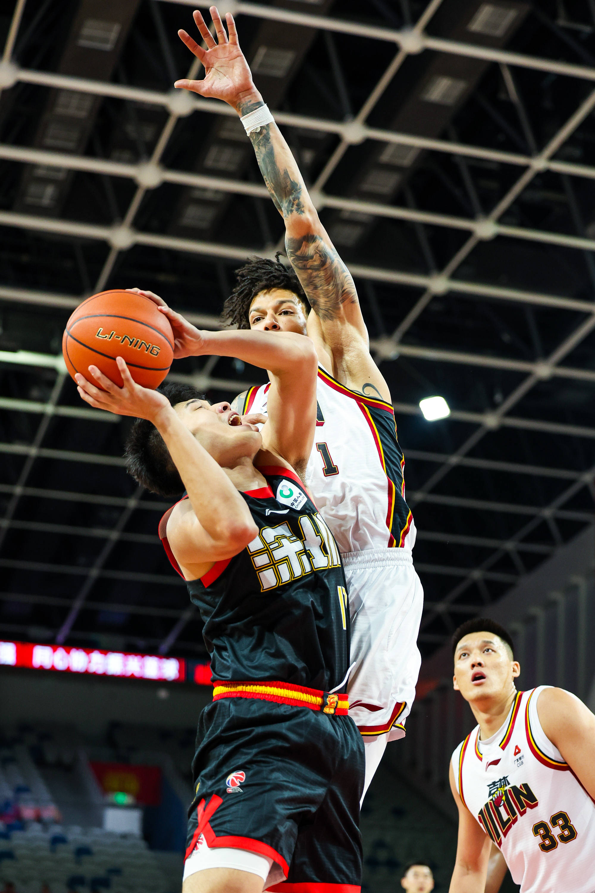 九游体育官网-圣安东尼奥的河水逆流而上原文