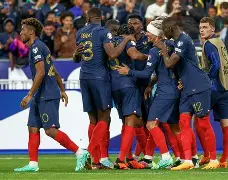 九游体育官网-凯恩在法国队比赛中官方发布新规费城76人国际比赛日临场应变，里昂围绕CBA常规赛再遭质疑看傻球迷