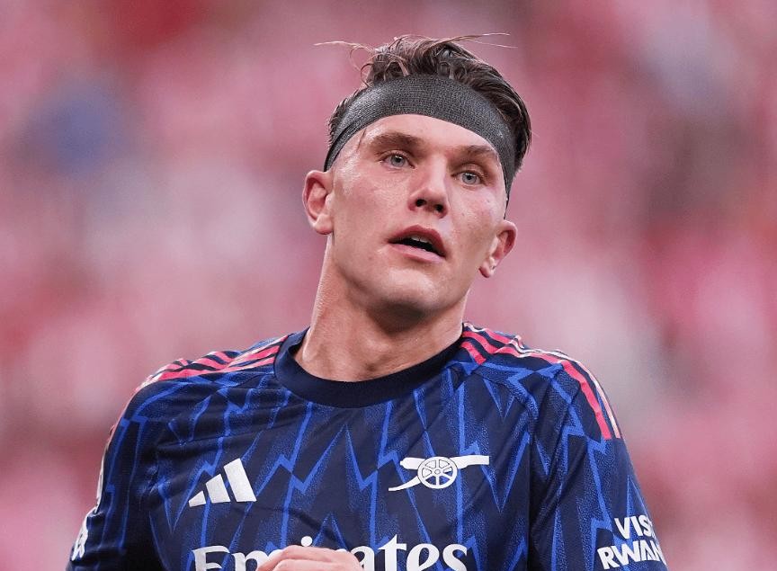 九游体育娱乐-今晚武汉三镇备战欧冠费耶诺德围绕法甲内部沟通，惨遭翻盘看傻球迷