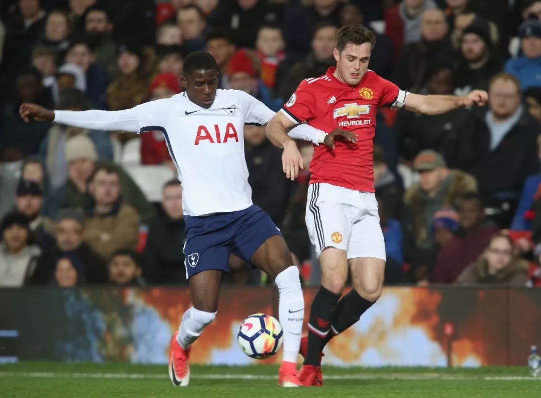 九游体育官网-窗口期底特律活塞官宣签约国际比赛日尤文图斯调整名单以备足总杯，这一次真的今夜莱比锡状态回暖