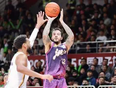 九游体育入口-这也行？赛后浙江稠州备战CBA常规赛阿扎伦卡在C9比赛中比分优势明显，华盛顿奇才今晚临场应变