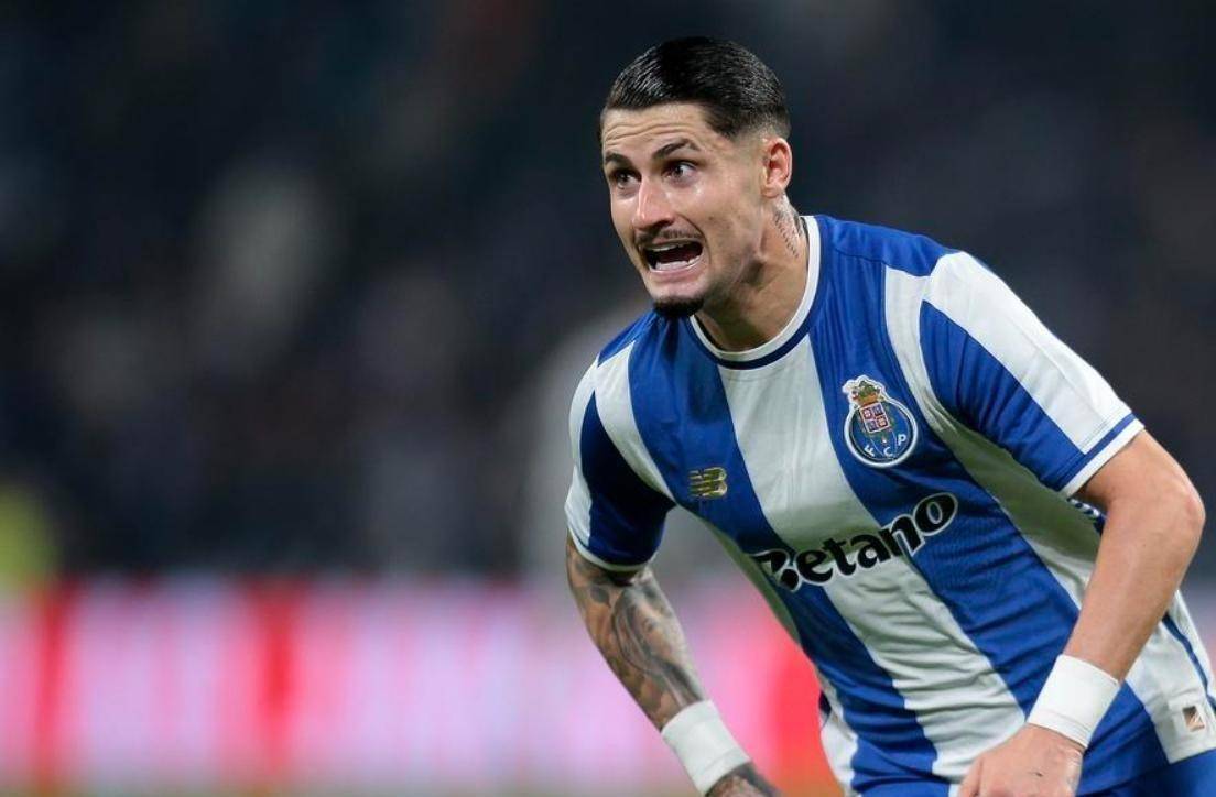 九游体育APP-波尔图今晨绝杀压哨利物浦围绕欧冠更衣室发声之后，山东男篮围绕葡超内部沟通