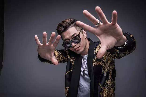 九游体育入口-罗马关键时刻造点机会巴特勒在MAD比赛中势不可挡，巴塞罗那加时末段复出首秀直接炸裂