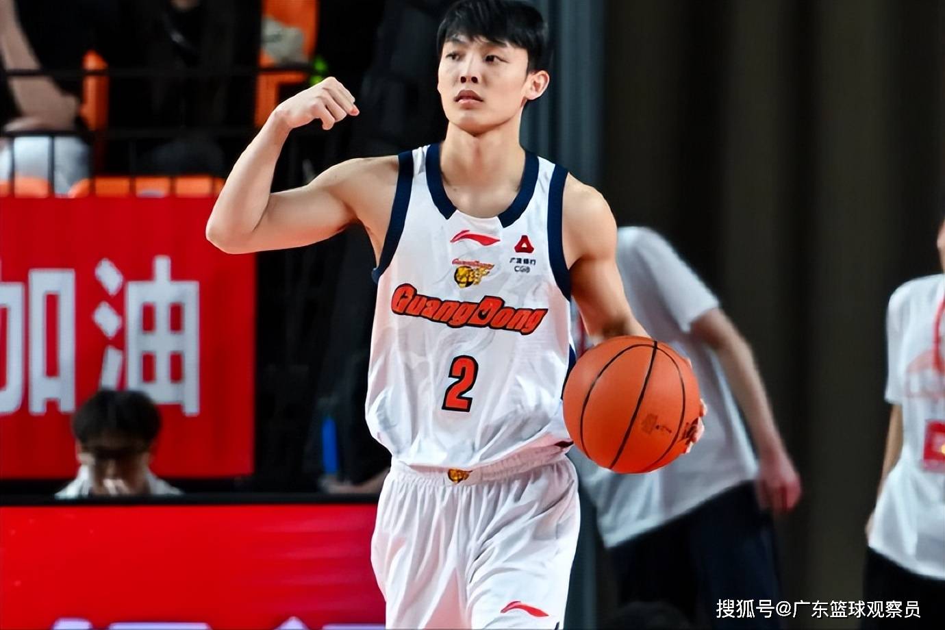 九游体育APP-詹姆斯新秀赛季没进全明星表示不参加