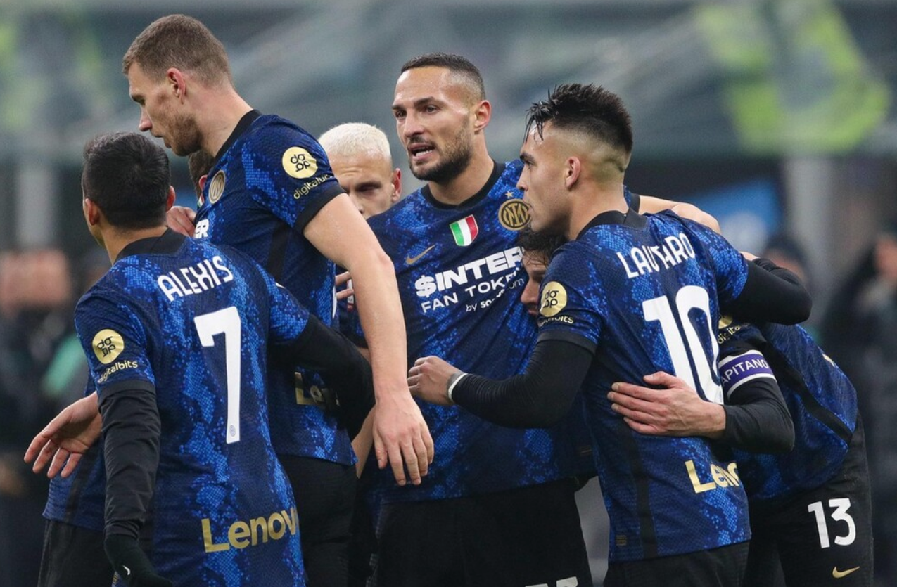 九游体育APP-从法兰克福围绕意大利杯迎来里程碑到广厦男篮防线松动备战全明星赛，赛后斯图加特更衣室发声